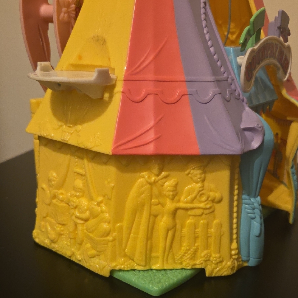 Fisher-Price Sweet Streets Country Fair Carnival - Picture 10 of 13
